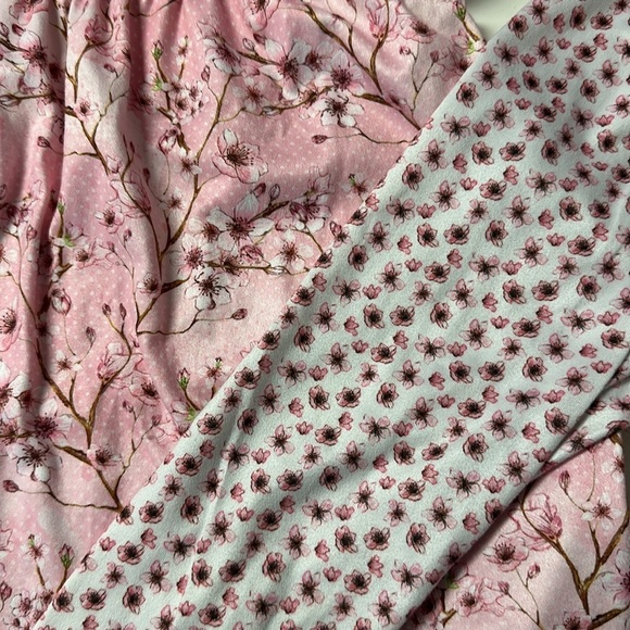 Pete & Lucy Hedgehog Cherry Blossom Outfits size 2 - Picture 3 of 6